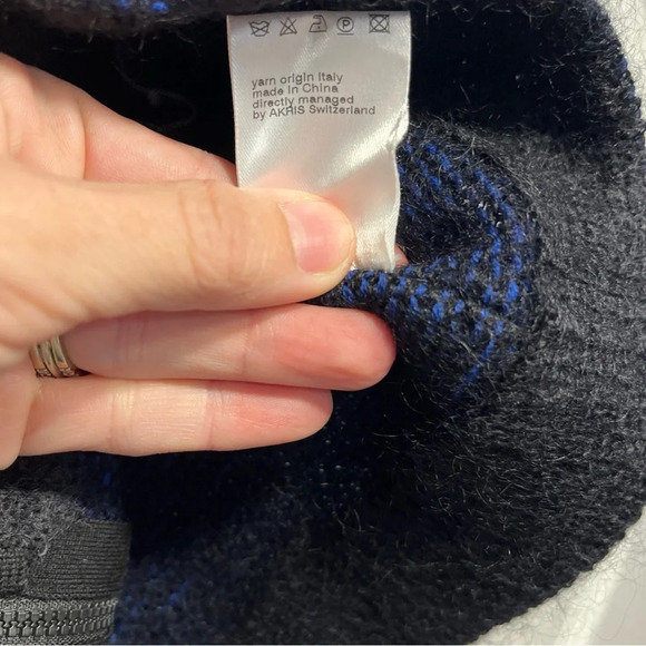 AKRIS Punto Women's Navy Blue Zip Up Jacket Mohair Blend Luxury Sweater Size 8 - Picture 12 of 16